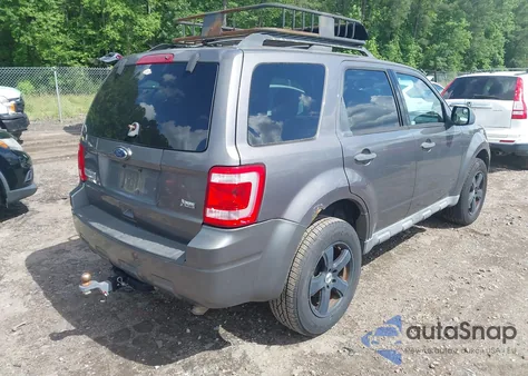 2010 Ford Escape Xlt из США, поврежденный, VIN 1FMCU0DG7AKA53658